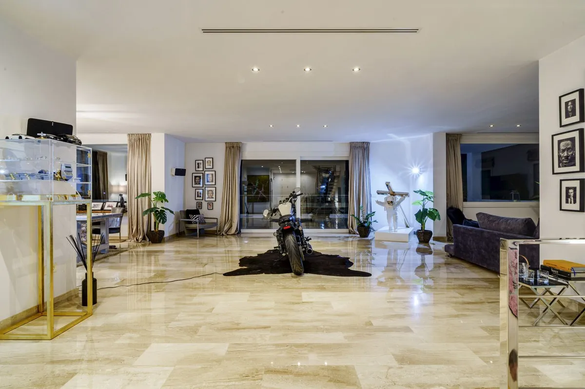 8f7c3fd7-99f8-4b36-9b89-c6e271dcb028