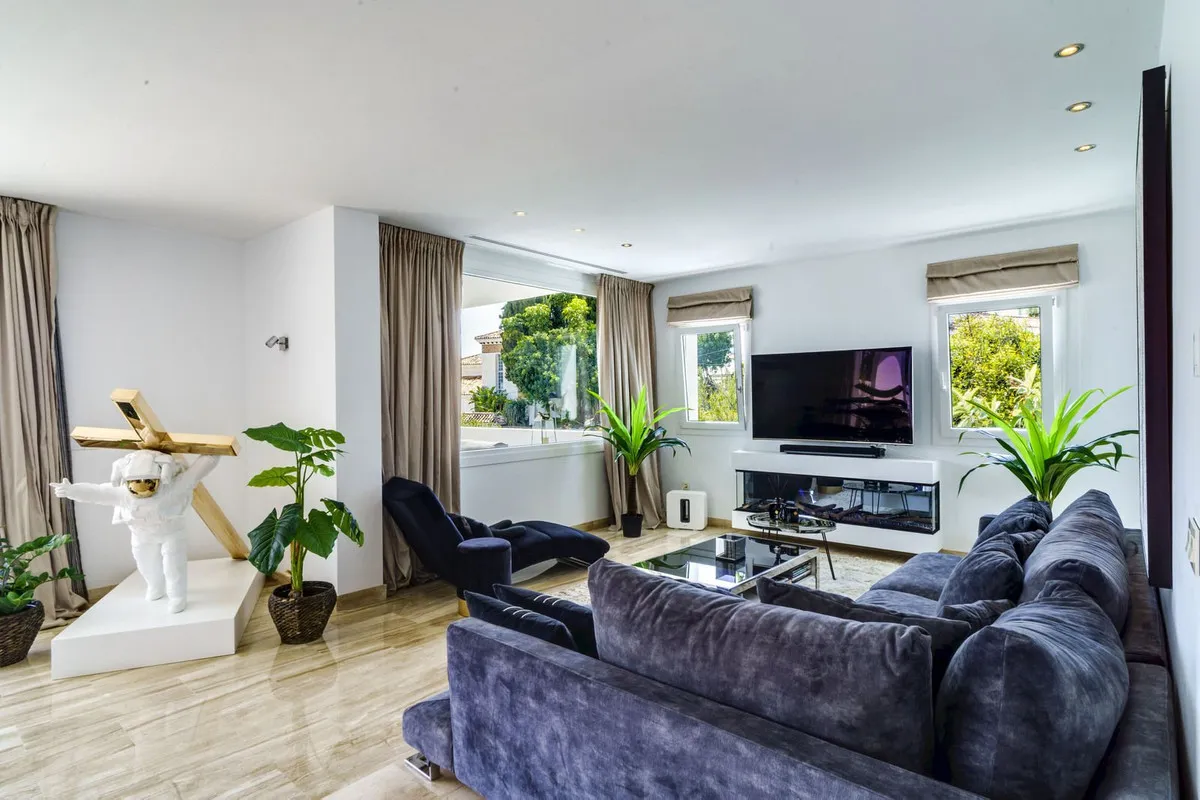 9c3308af-0e86-4366-bc81-3eee4e3ed59b