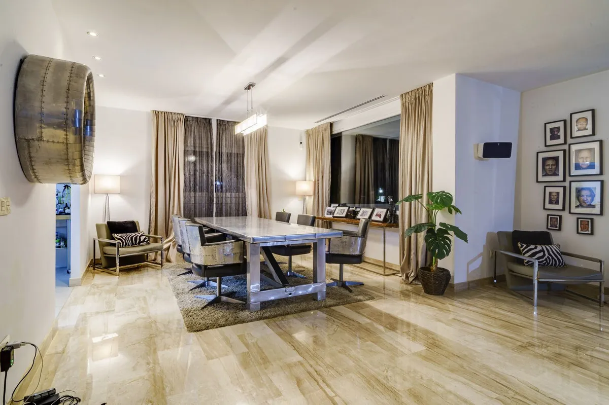 ca15e1a3-576d-4c2c-b61e-84176014b0bc