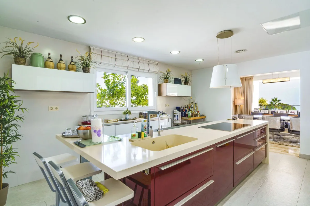 cf59c336-0796-4392-b7b4-ded993148539