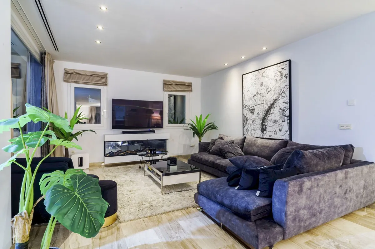 dc1cd38d-57f1-49e5-ae68-9a62a196659f