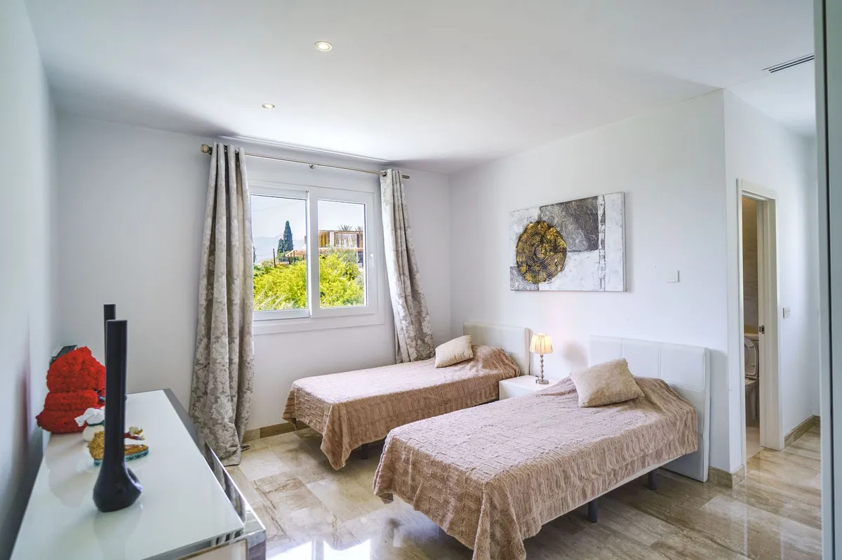 dcbee226-d16e-478c-a149-c507ccb992ea