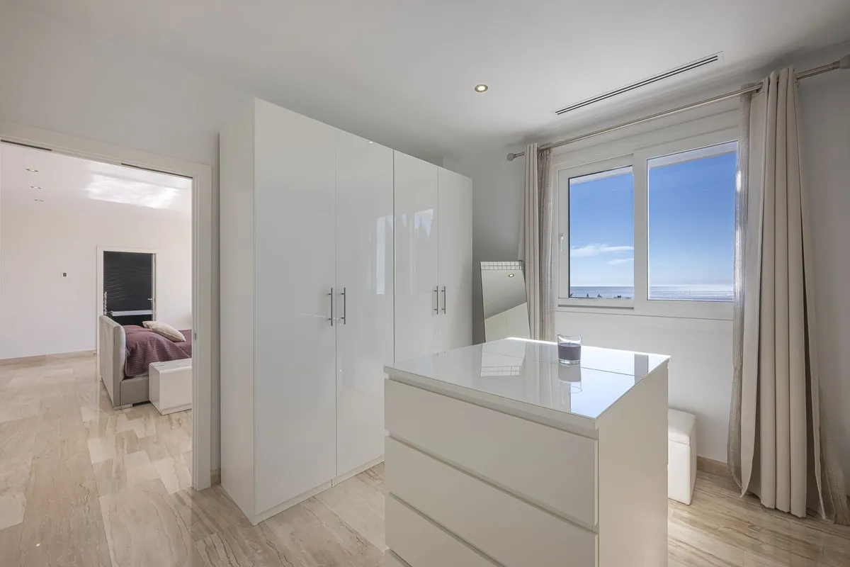 04a317b4-ff4d-4cd7-b089-186990eb598d