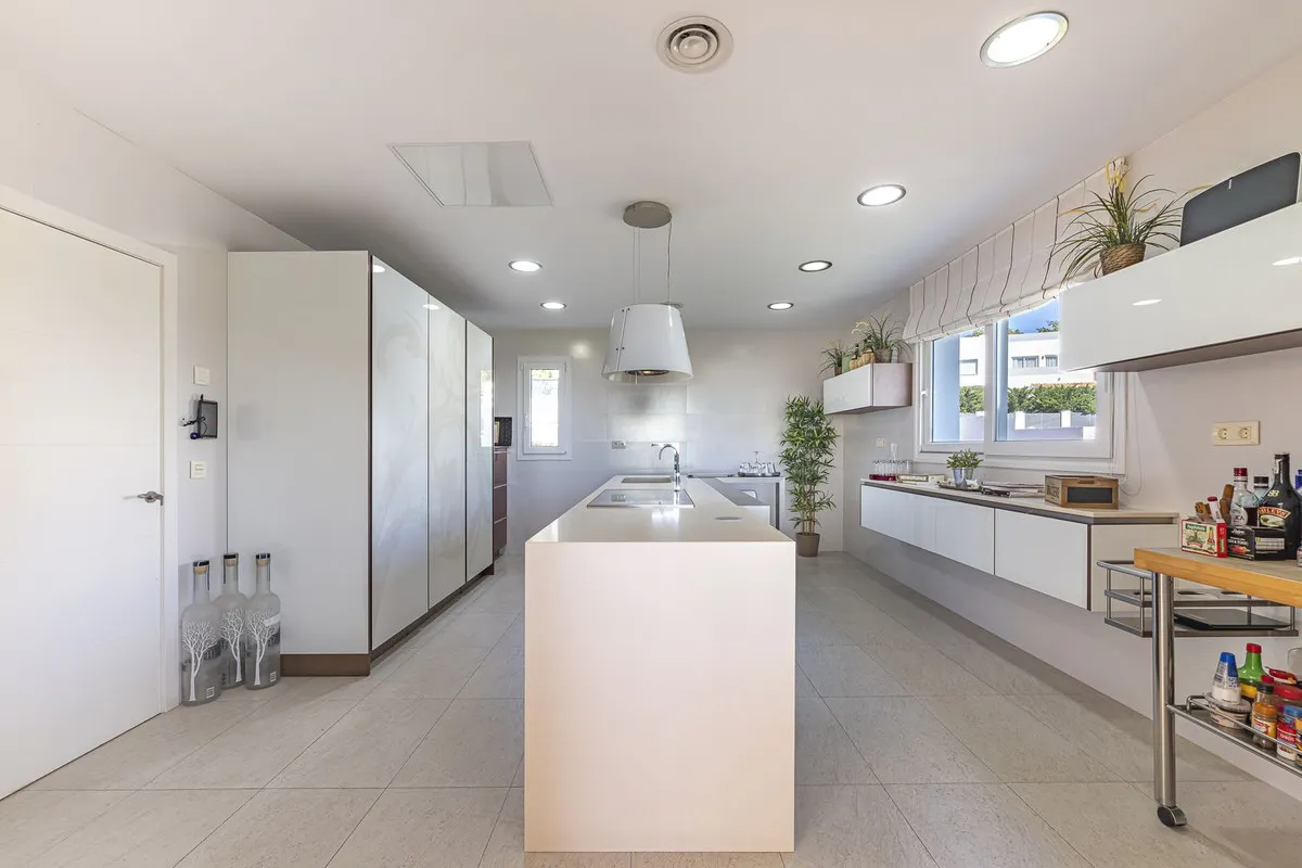 40d3a7a5-f5a6-471e-9ae3-a1cbf89c7973