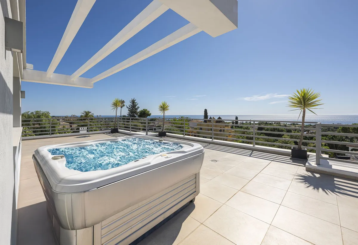 4b5ad8ab-01b7-4e90-8d38-d98f11d25a60