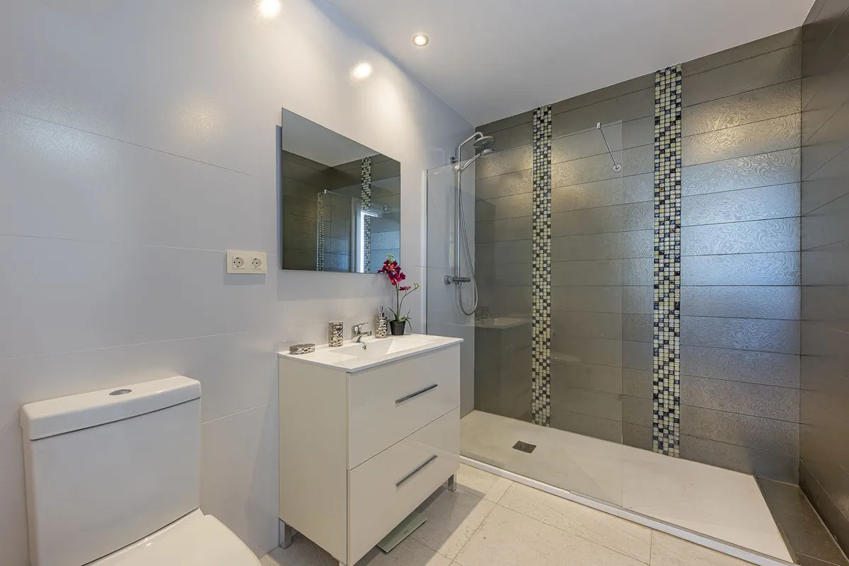 9b49f104-ed20-4c0d-b46f-d8770e9ccf23