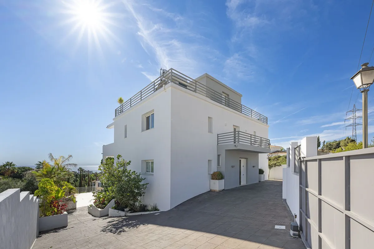 c5f126c7-13ca-4b88-b94c-c39cfd4994b9