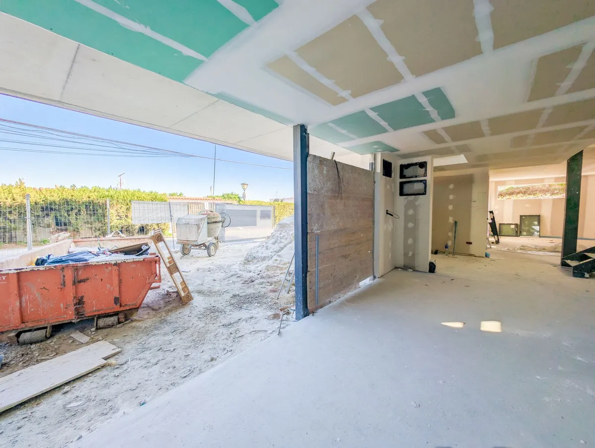 24045477-7d67-485e-a2c2-f7a9ece0eab3