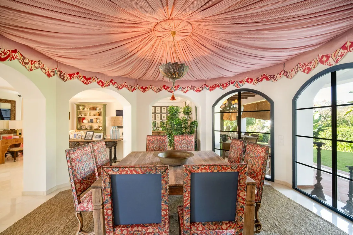 9e4017c2-1290-47e4-88fe-f03cf847b8e9