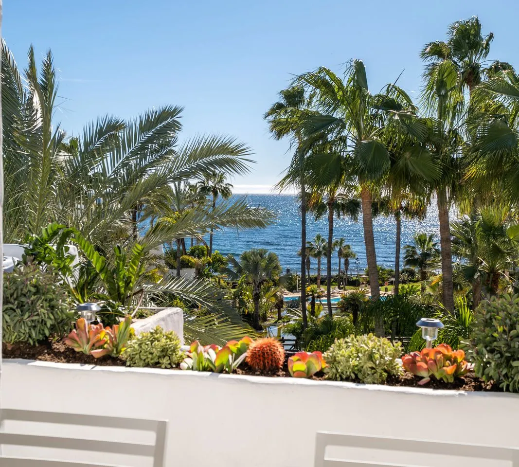 09f73a29-60ab-423a-b739-33fda87d3de6