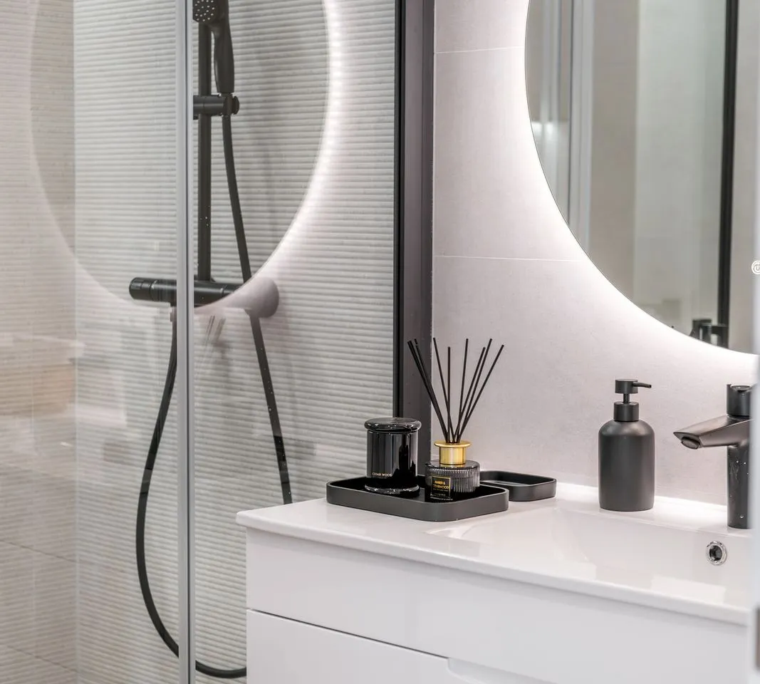 245e00d1-beac-4a35-9aee-77789b923b79