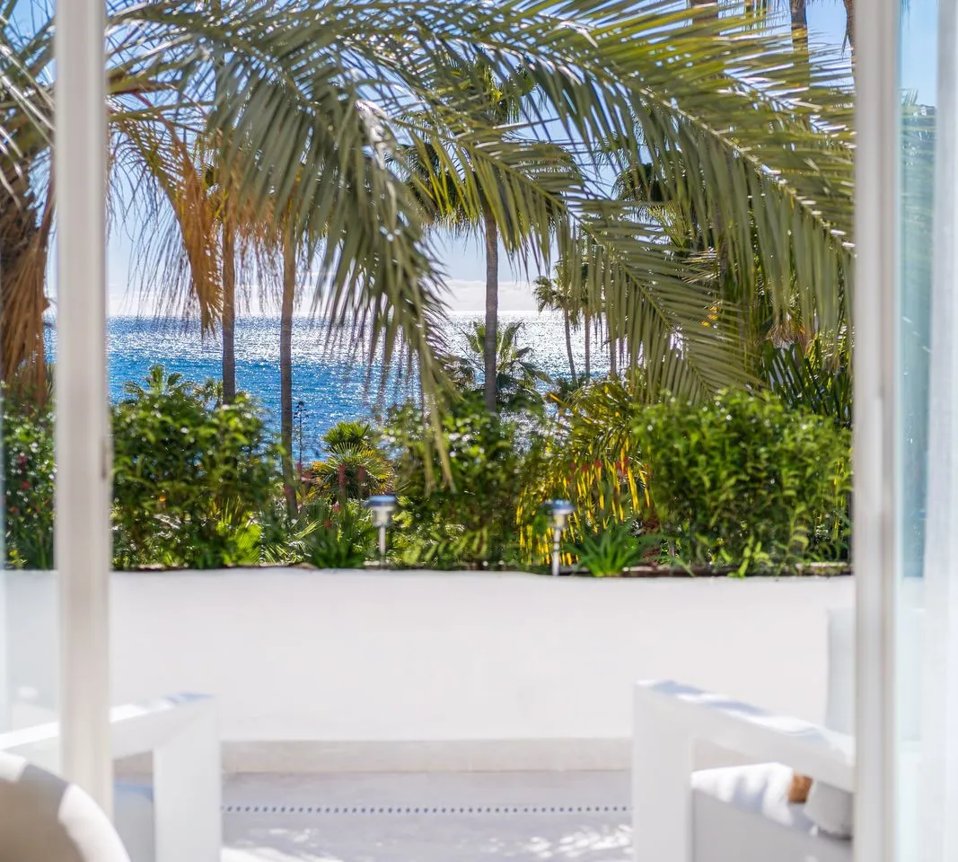 c49a7bf8-42a7-47a5-9eae-b5b5aaaf0f3f