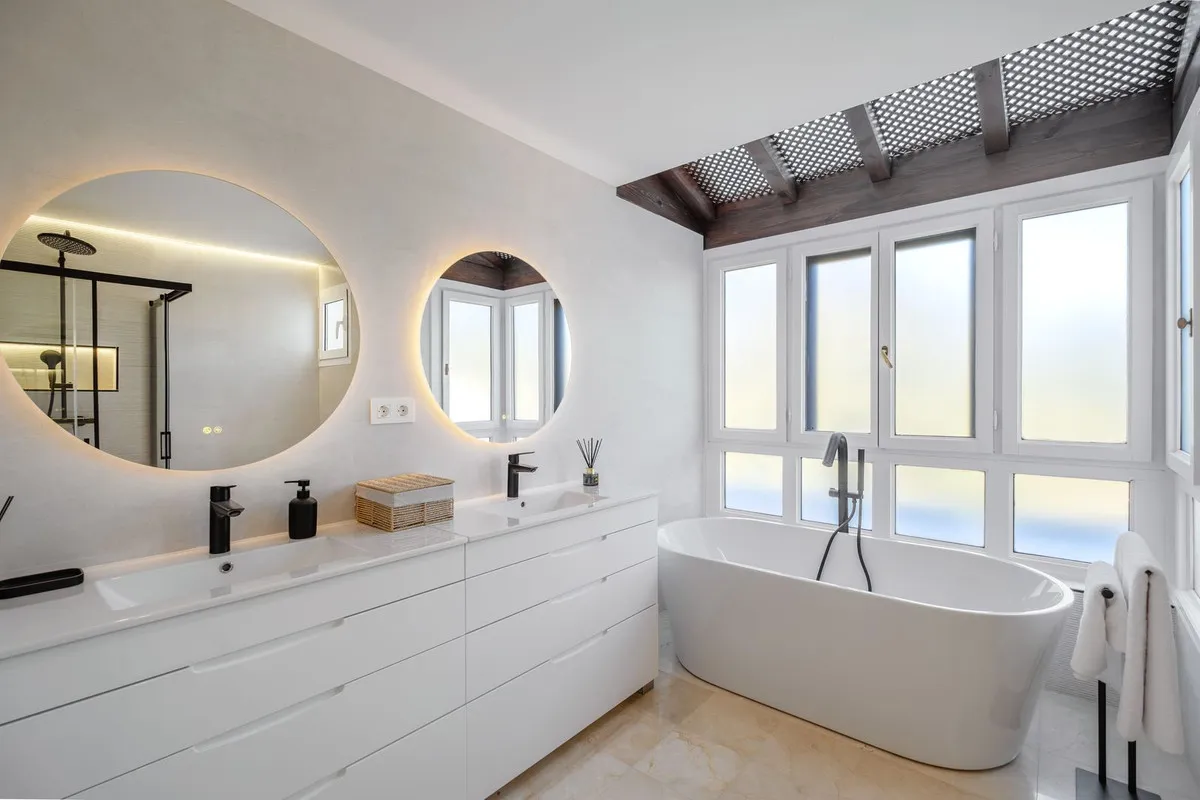 c568370a-1298-4be3-956e-9473114a25f8