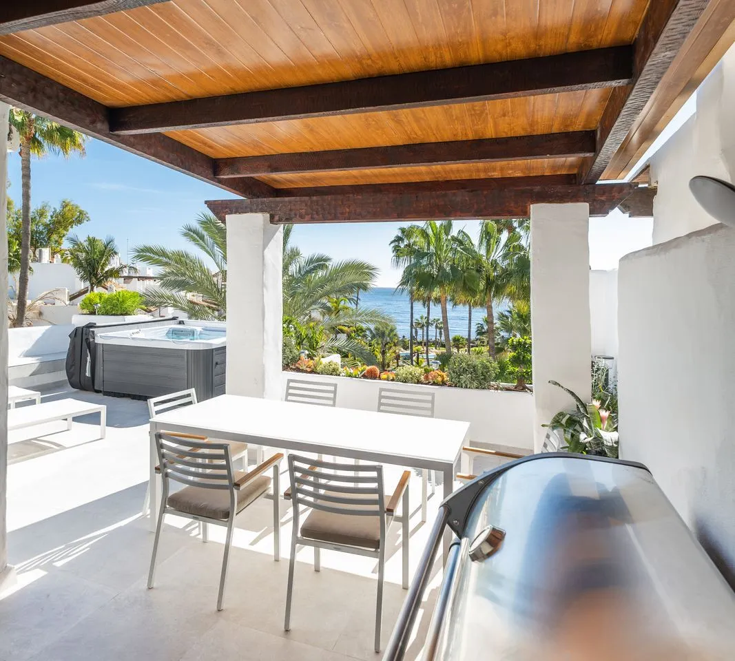 e8944016-85de-406c-a356-196b37406a87