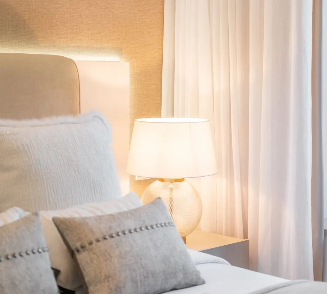 f0b9e7d9-7a8d-4933-a43a-c183d982a72d