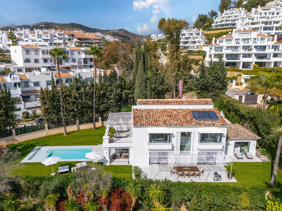 1295b4e8-0c8f-4a2e-8424-19755f601cf2