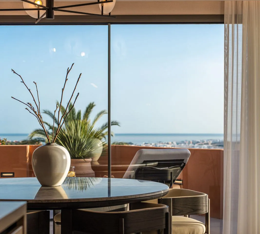 4f77e372-8bb5-4725-929c-1b08482e01b6