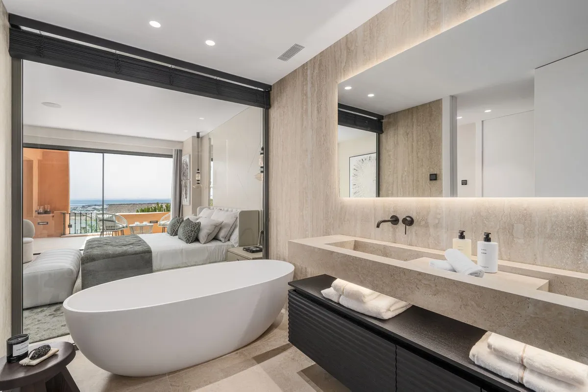 77b49245-4499-4355-9817-b859bd3f51a3