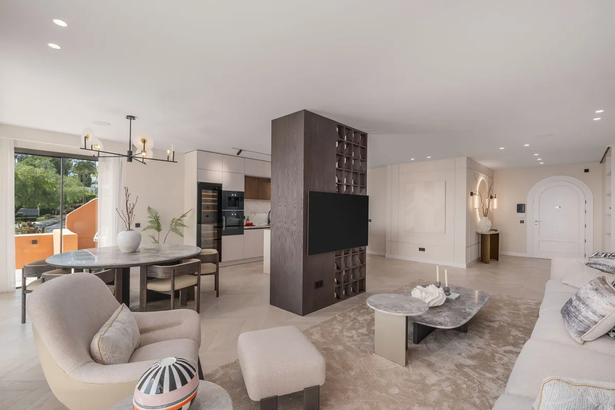 d0abaccb-96d5-46d0-ac85-36807d85779e