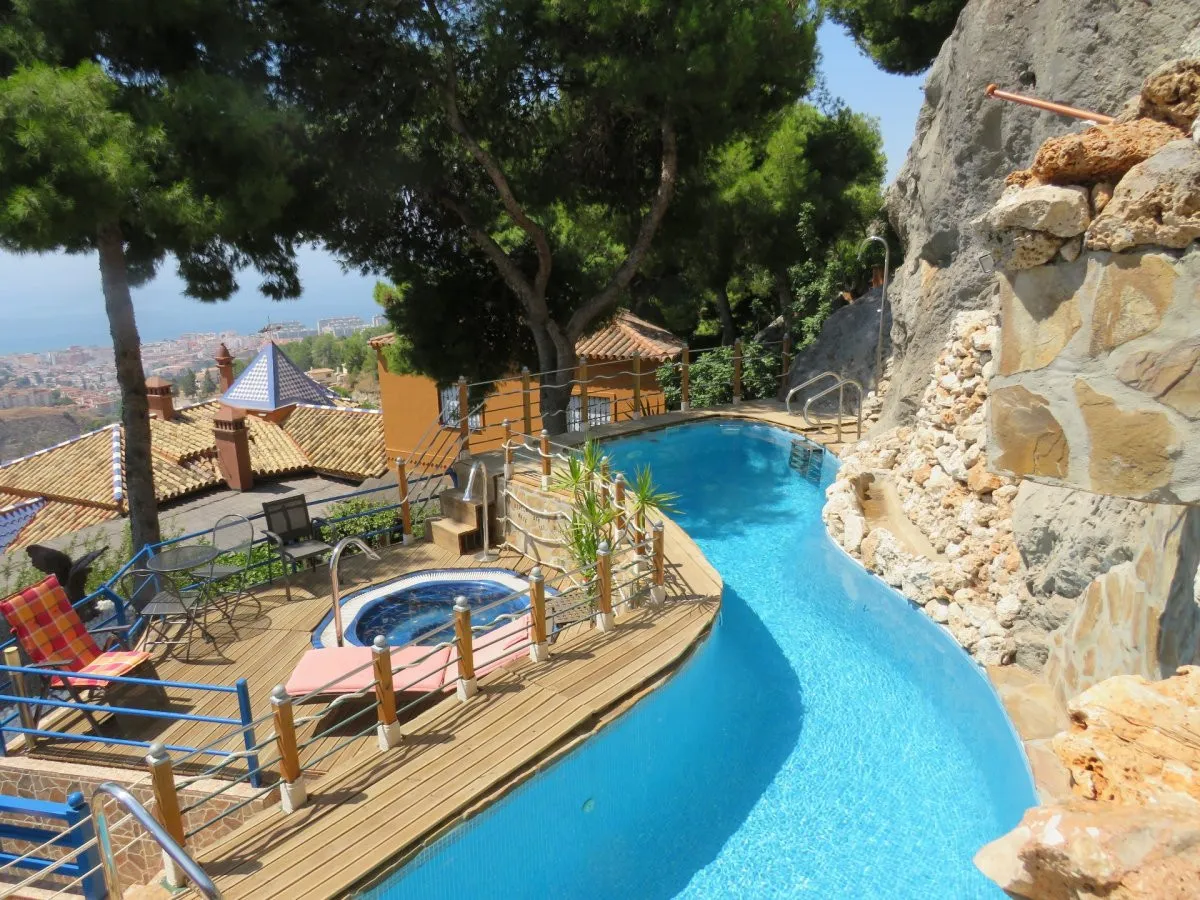 9a1ca278-8454-48b2-8af7-ac48d903bb29