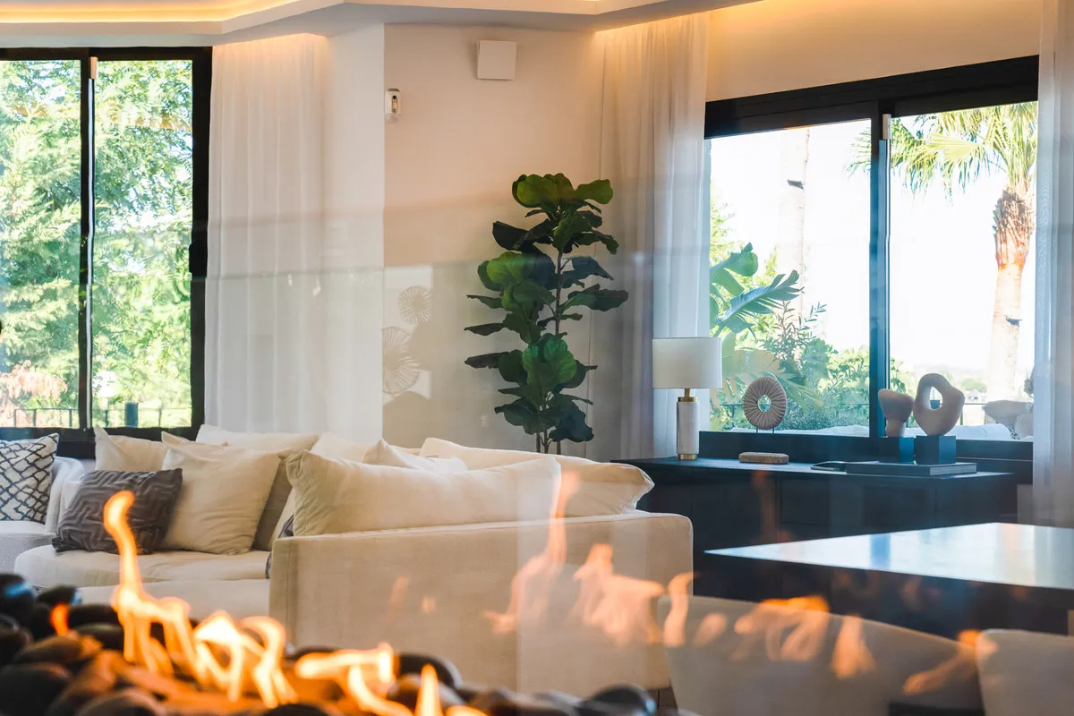 1aa94685-a929-471c-9d31-616acb806584