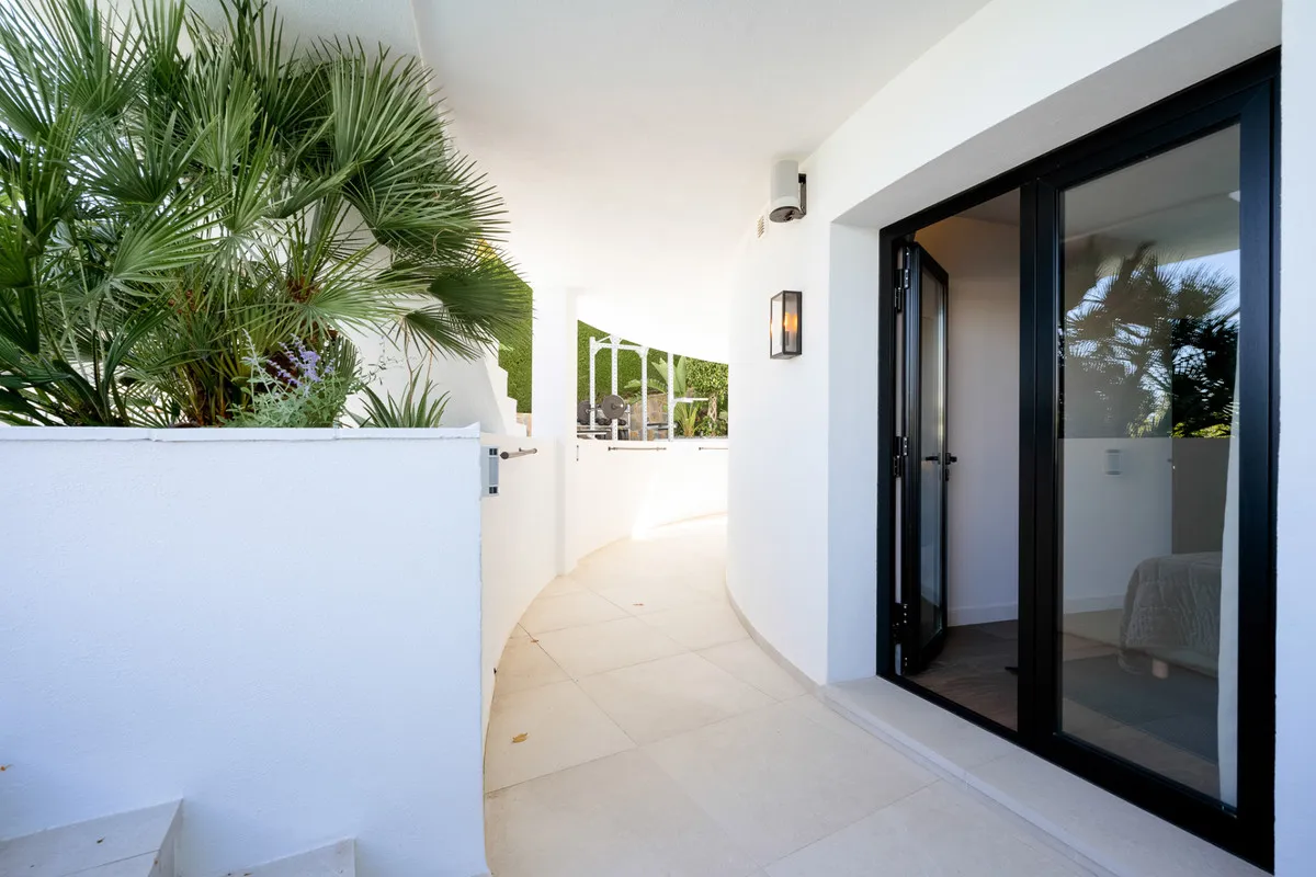 5fce8642-dadb-4bd5-af37-b71cbf6bd53a