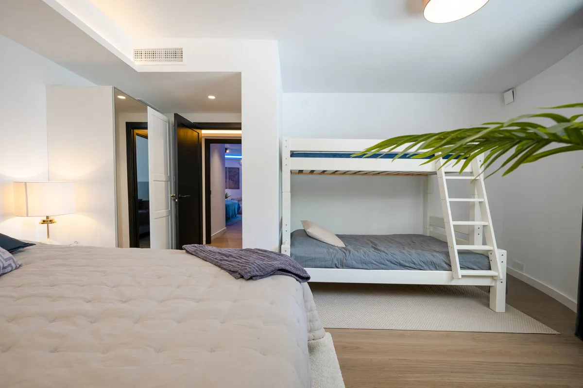 fac498e9-d839-4eb1-9b42-8db1c7458b82