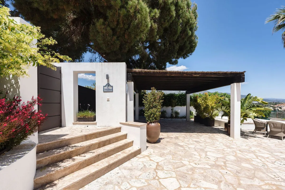 12a4c5f7-ce54-47a0-b916-f25816f5da99