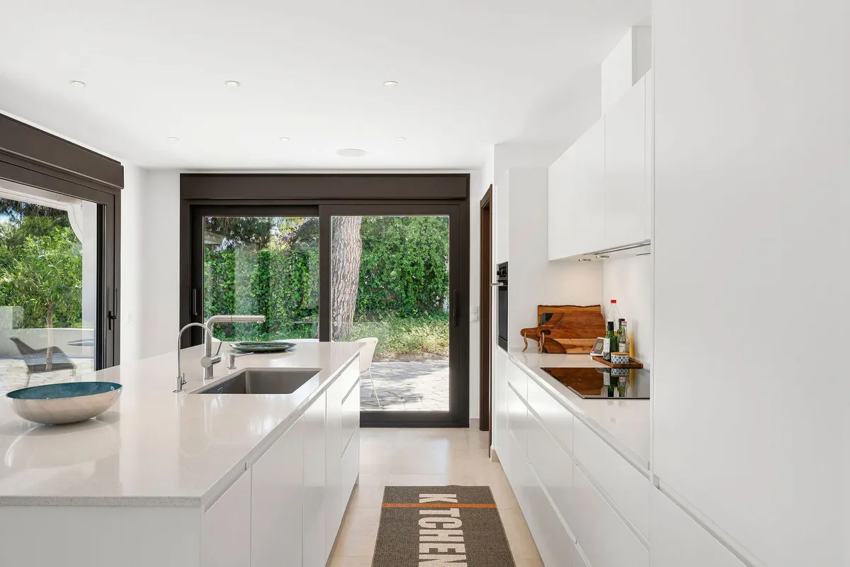 778f45b4-3e50-4325-a5f8-9421e117bd34