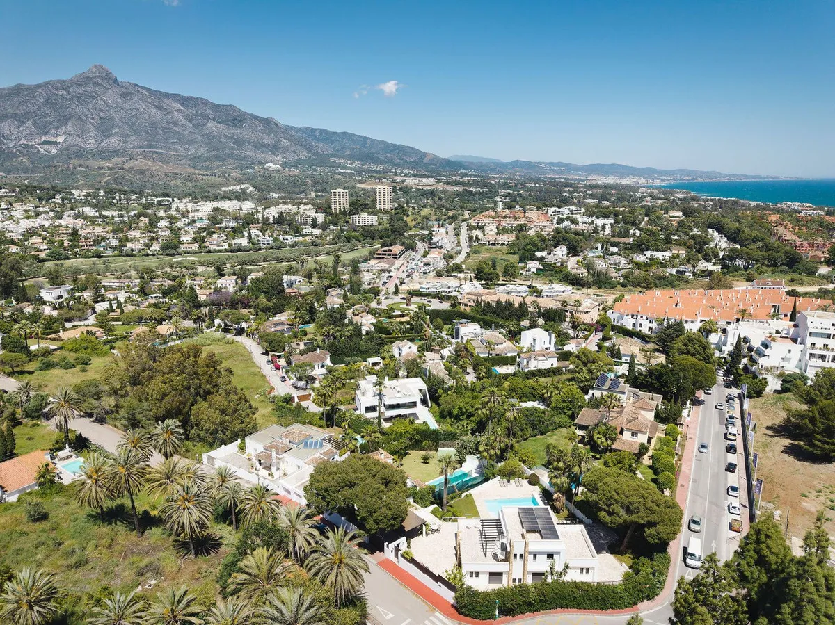 ce252793-ce63-4aaf-8e9c-6891e76b3315