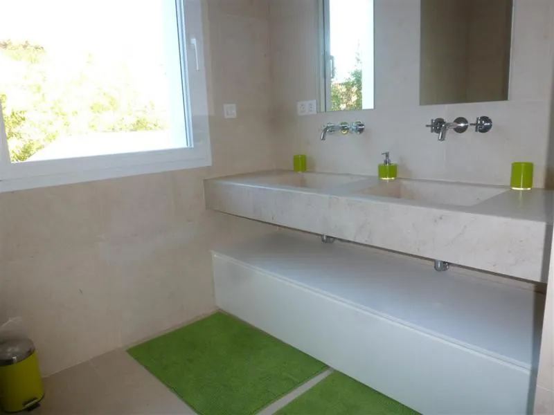 52eae52b-16c4-4a83-b880-99815e940fac