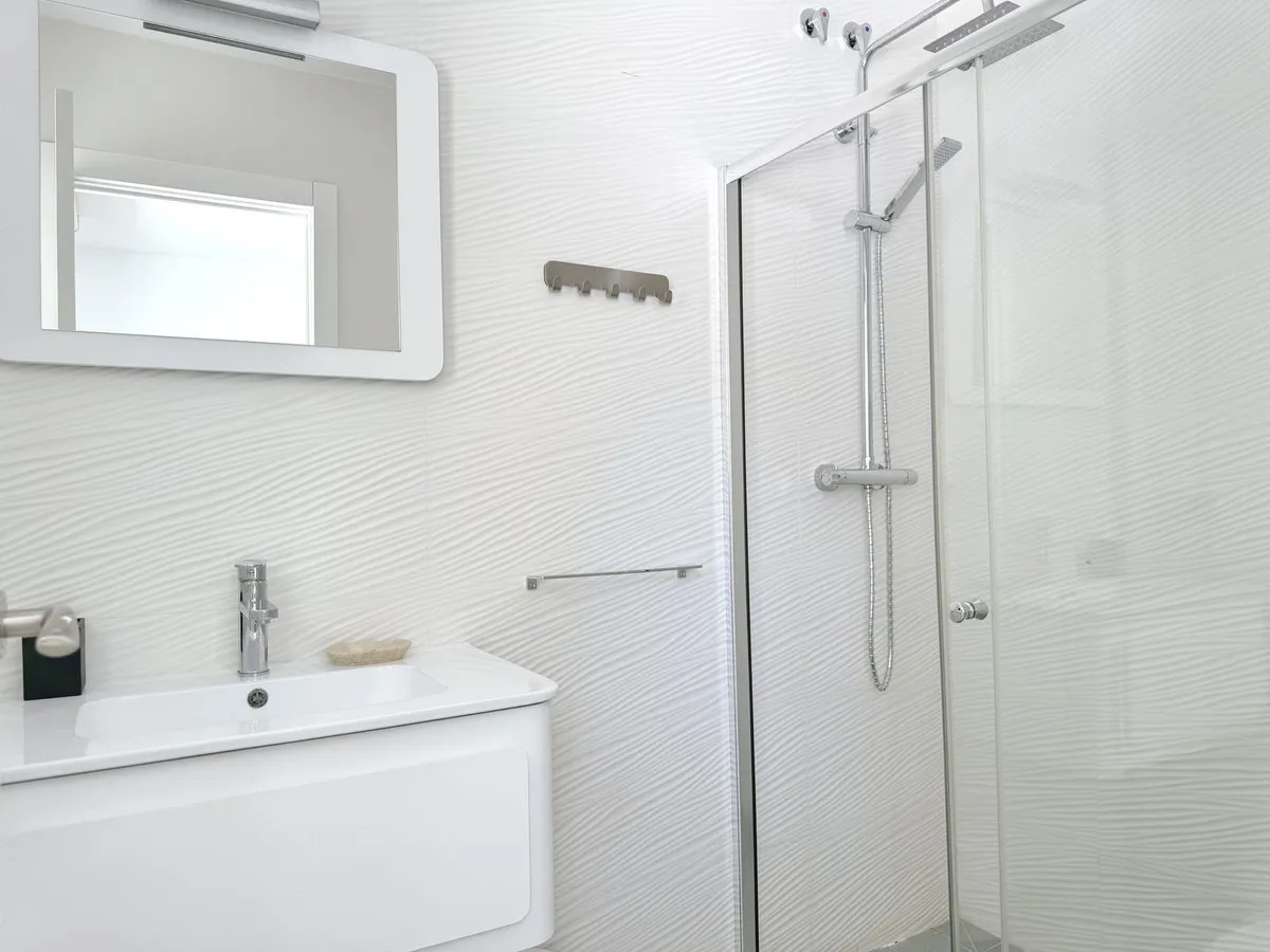 3a544846-9250-49ef-979a-af67726d7a11