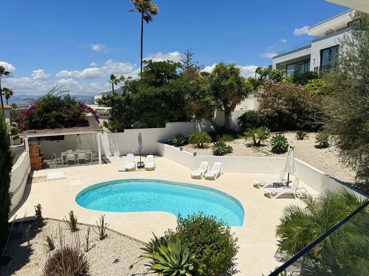 a38db0e5-476c-40aa-9397-9eb1b1503749