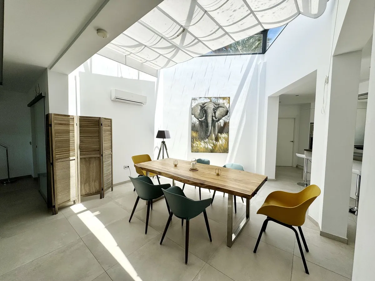 a62a056f-398f-405f-be9e-faad5157a603