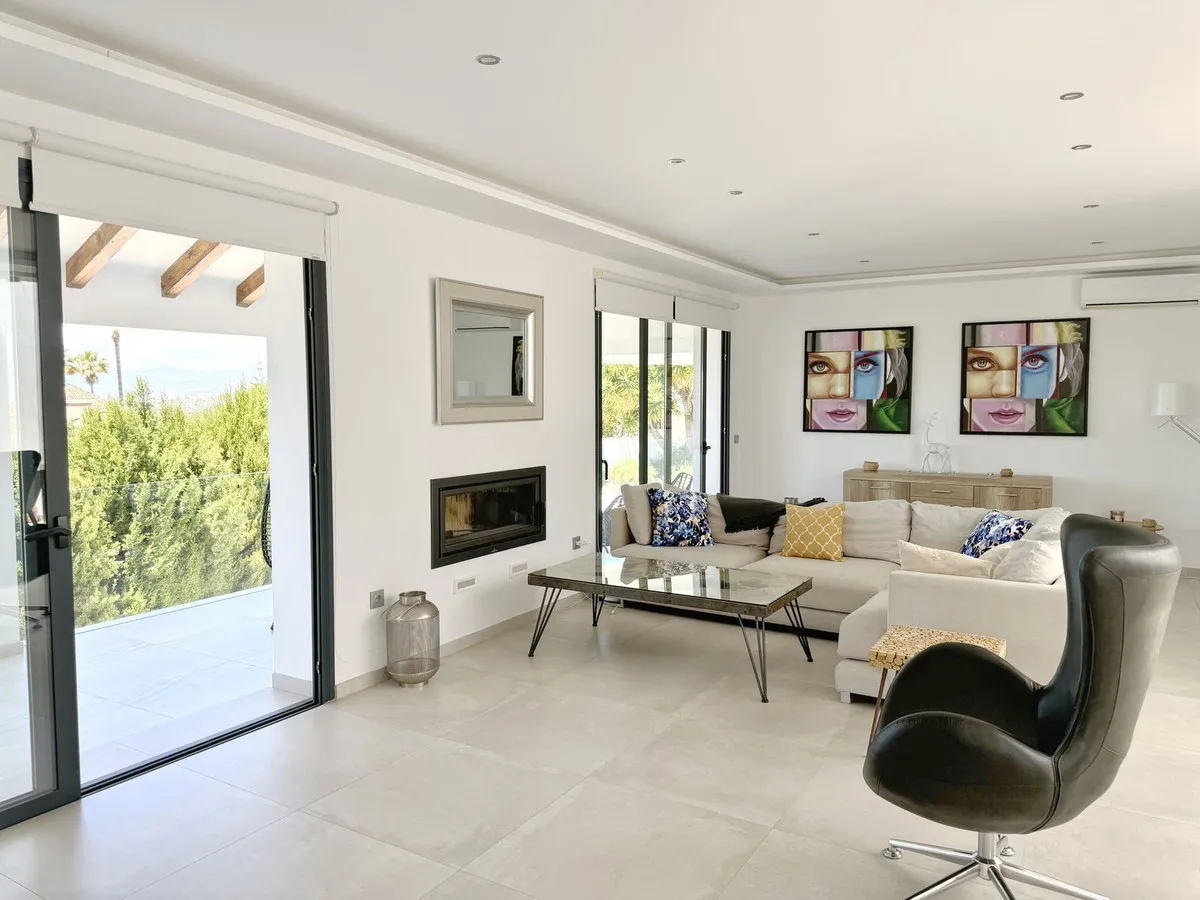 bba00131-3248-4036-814c-d1e3649d35e4