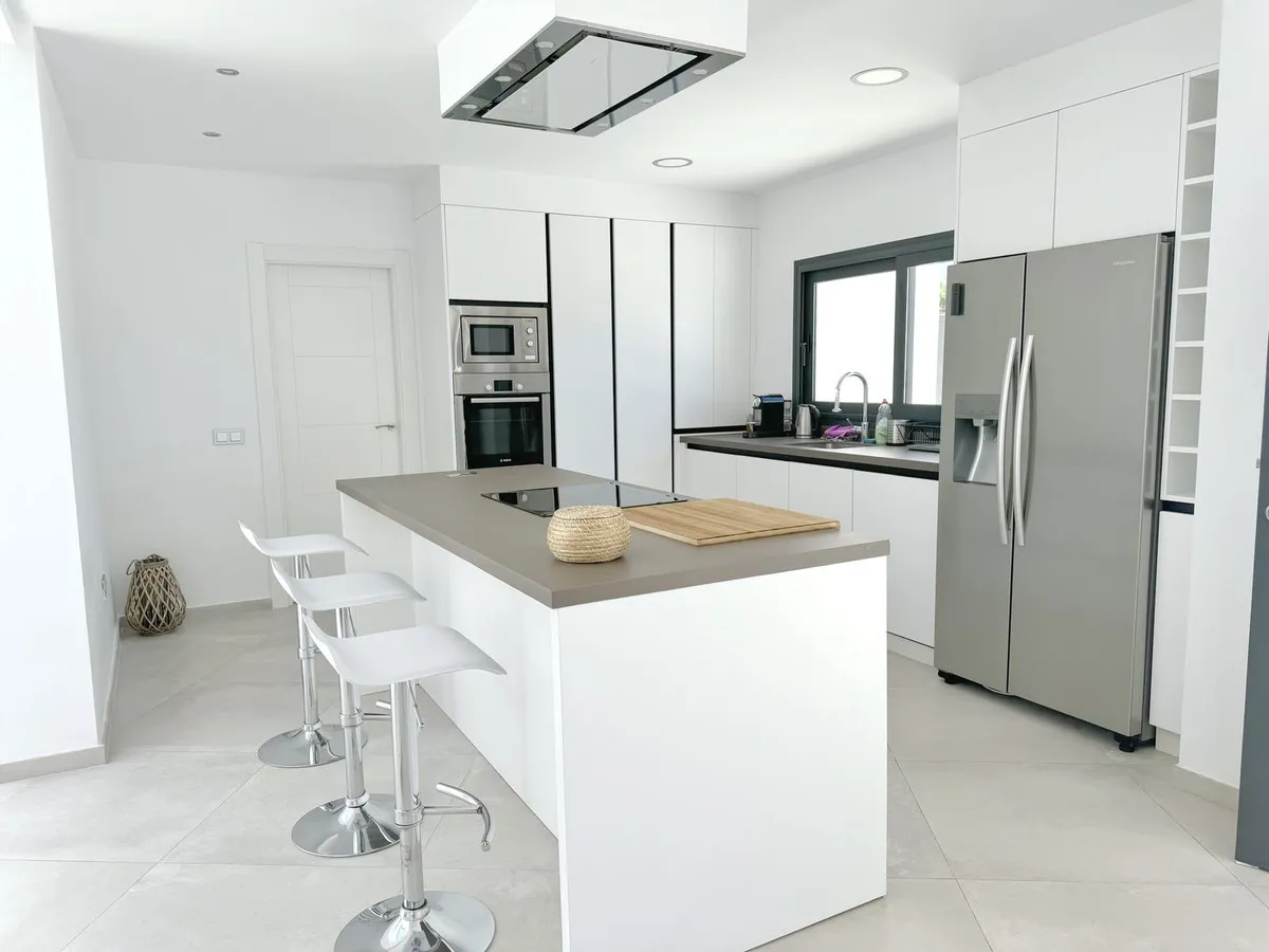 fc151625-4d9f-417e-86ae-745b6c318703