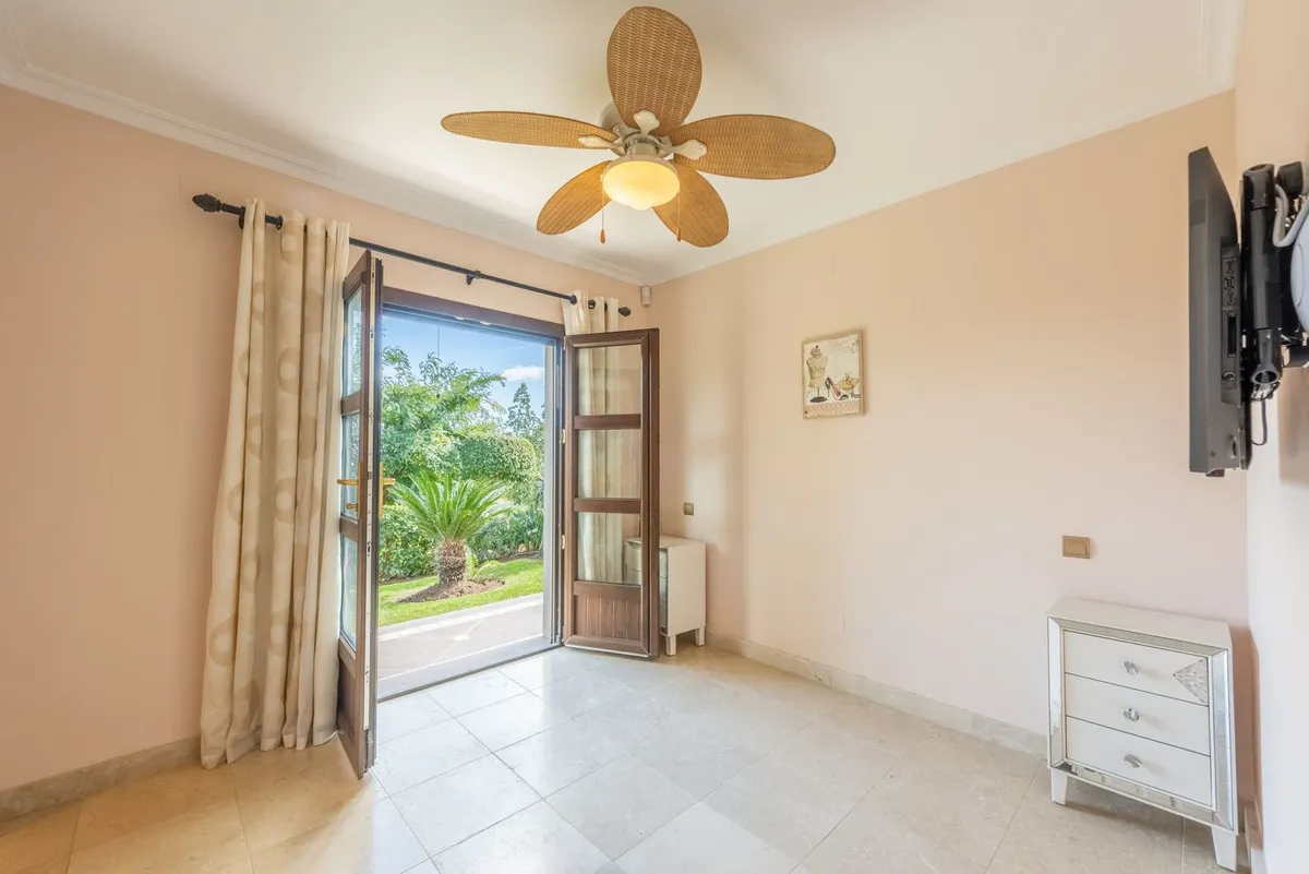 d19e5064-7a21-4c41-b742-ae745583c664