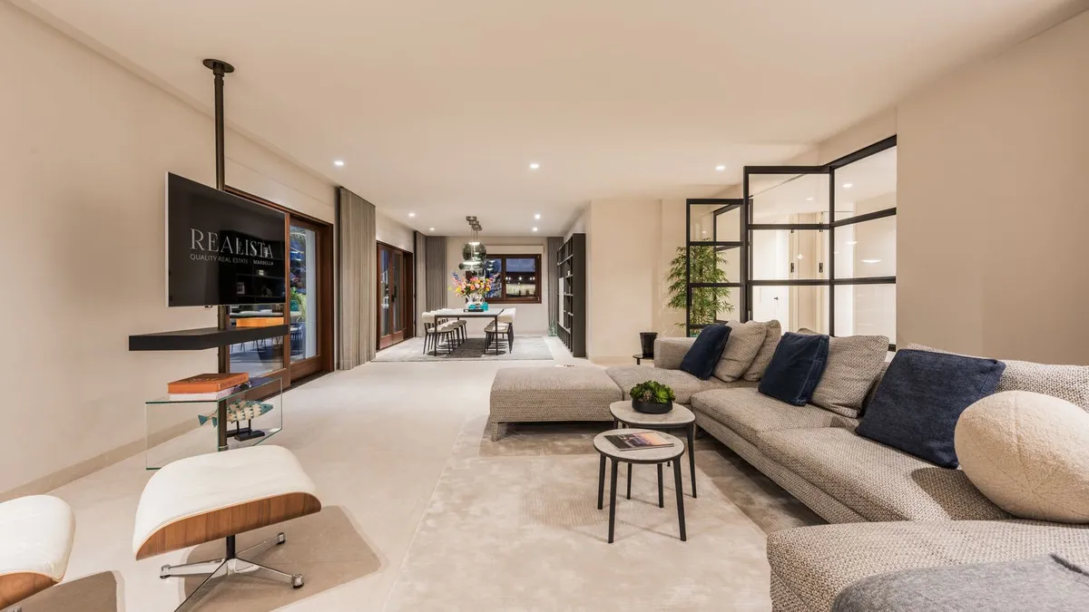 2807de72-3000-4a53-b3a6-f6530e4ef4b2