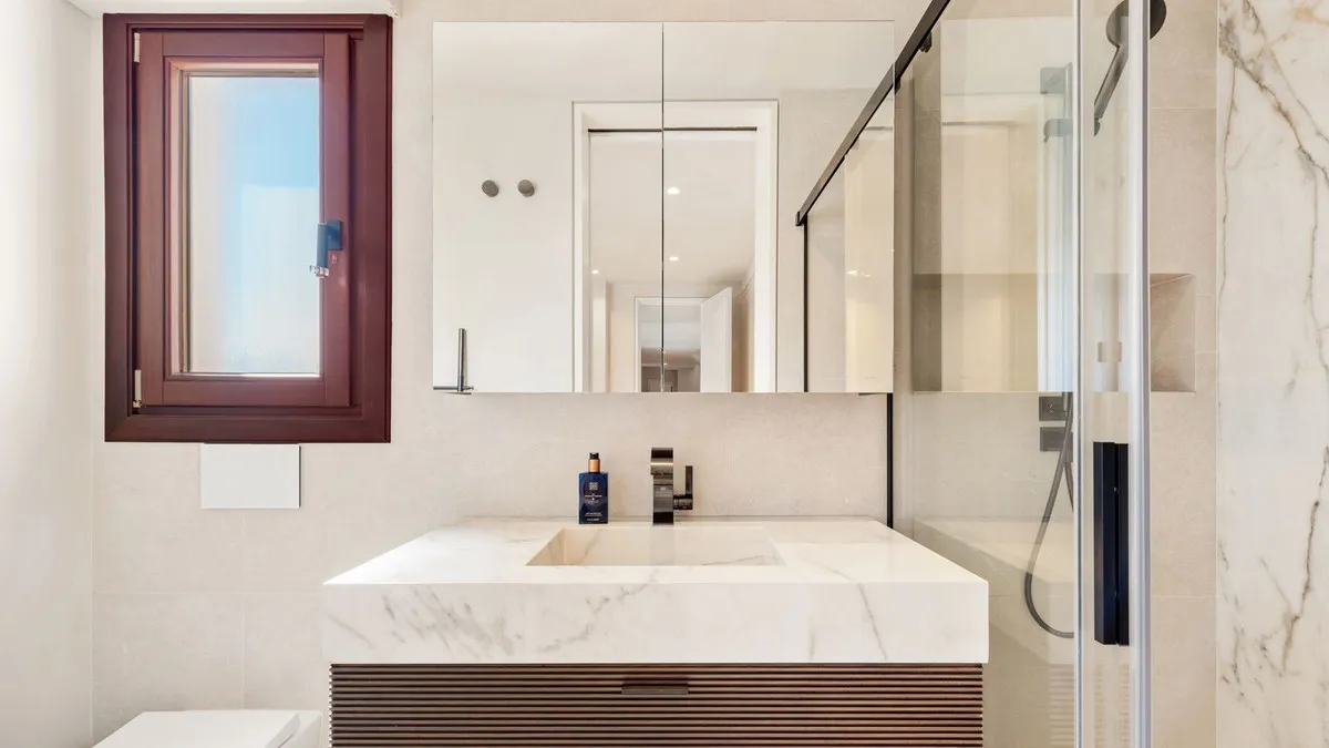 8b486493-5d3e-4e1d-9c45-1f15c0472c0f