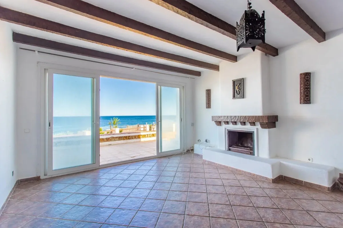 714987d3-d648-488b-b184-022f90b140a5