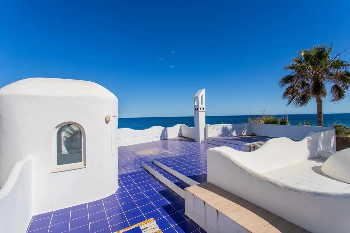 8a7160fe-b806-4baa-9503-6f9219b70cc2