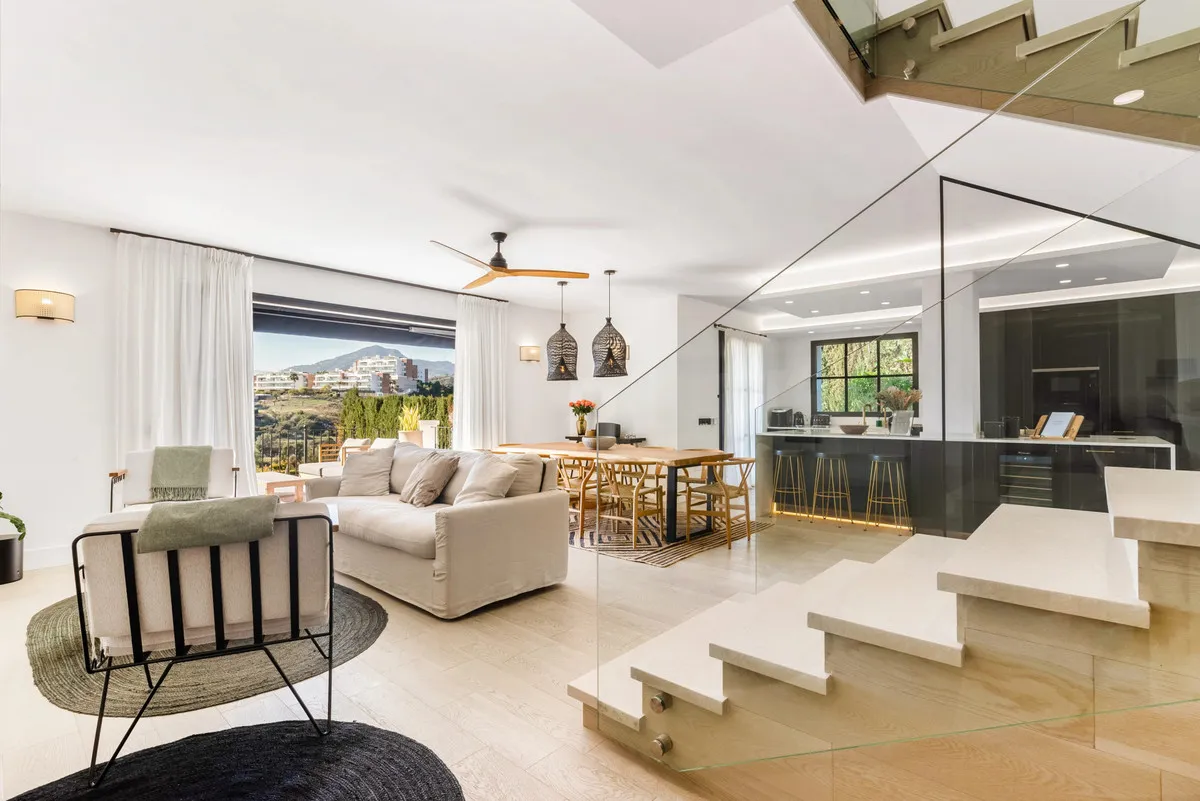 5ba0d6dc-2e9c-4de8-8a14-9857017ec3a7