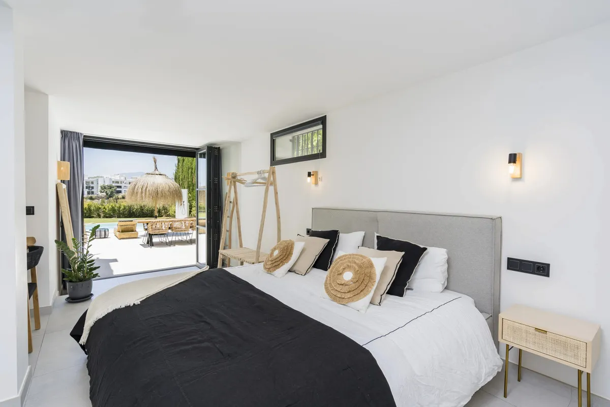 746e55b3-9723-416e-83b3-c72b9a92164f