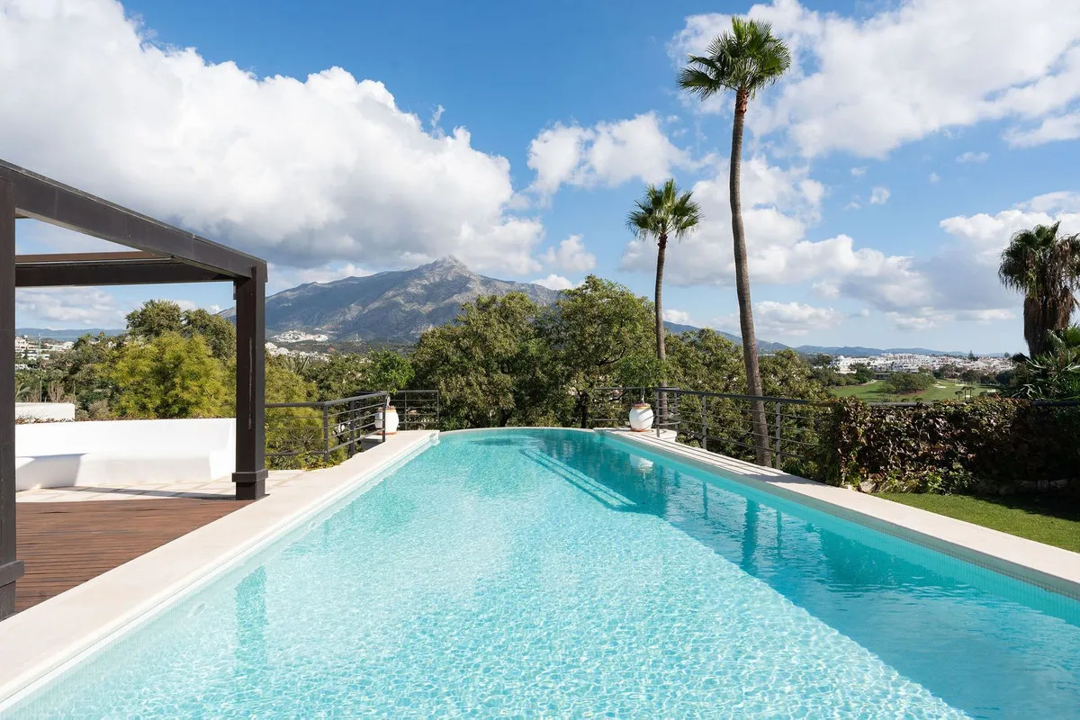 009ec716-4f9a-47d8-8e96-346aa4f20e89