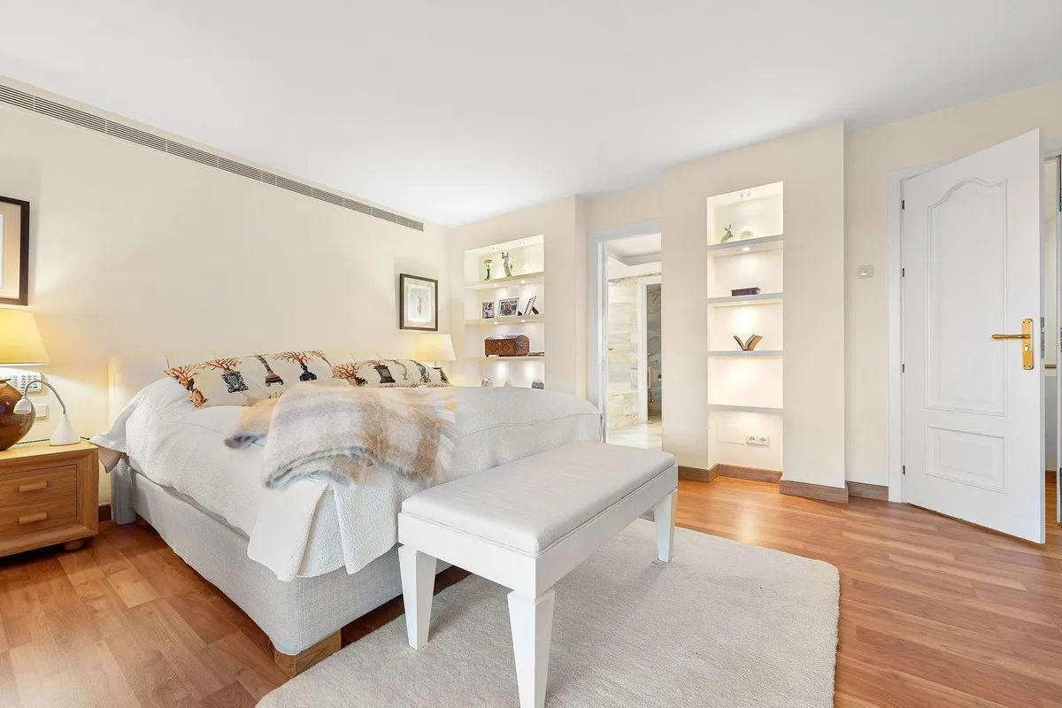 58d5409c-b475-4eba-b81b-1debcc54abce