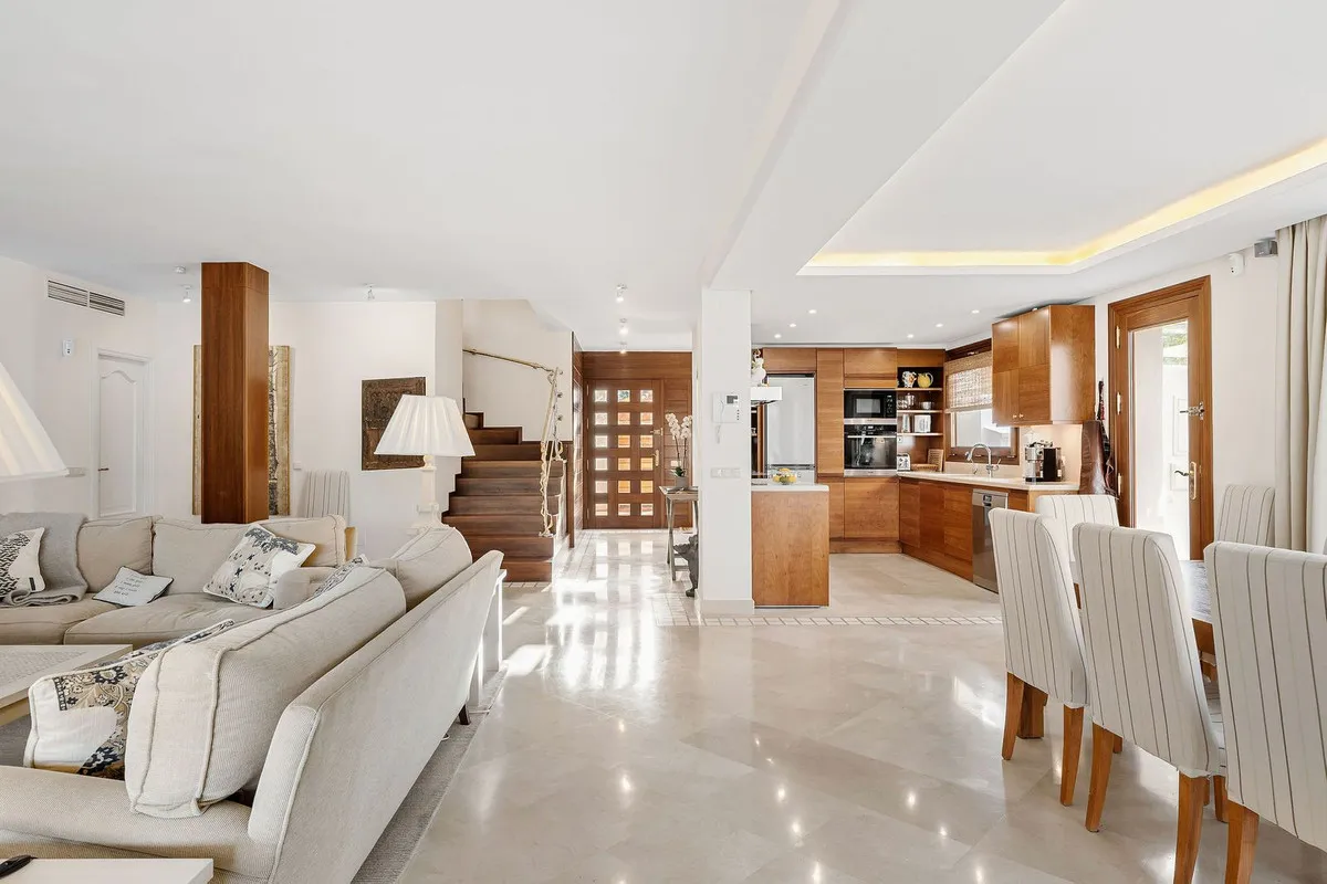 89408bc7-3db2-4e33-ac61-1db7fcd7a2a6