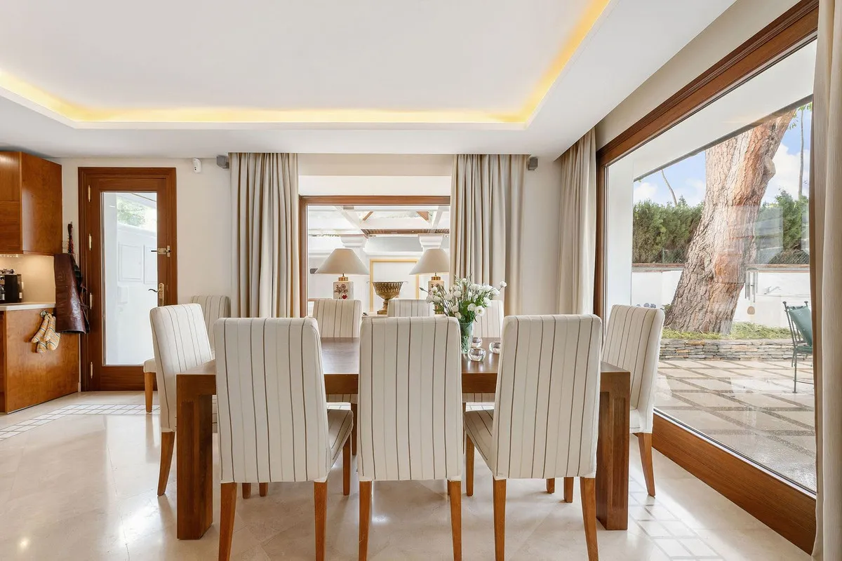 bf7d3c3b-9393-4406-83fc-a6a3c2726d50