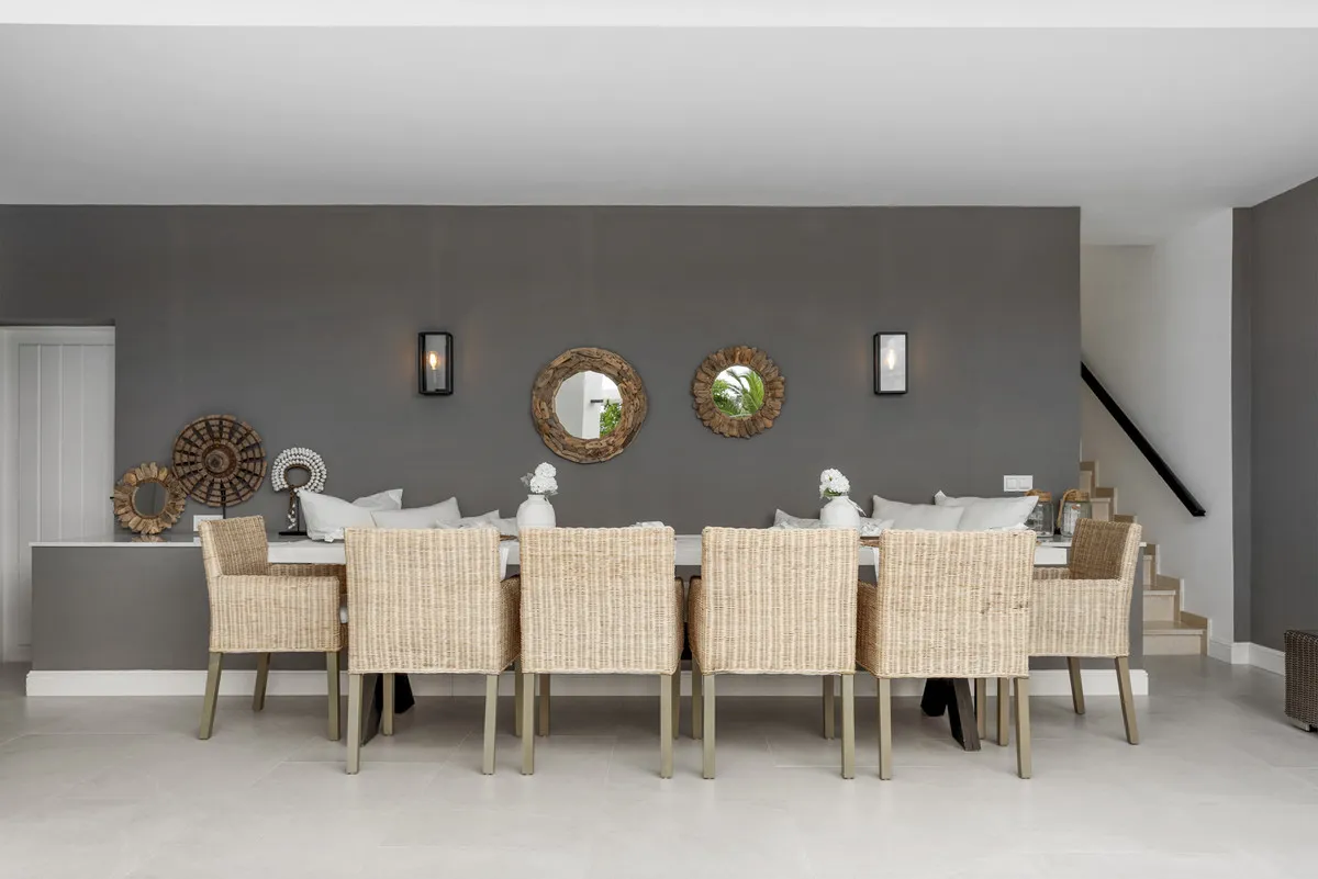 4be6e5fc-c072-4d7c-8601-b986bac3b713