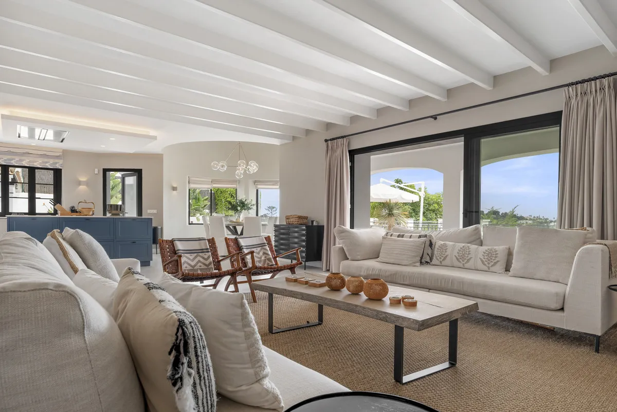 9fe9d9eb-d26c-4637-a1c8-bafd40f088ba