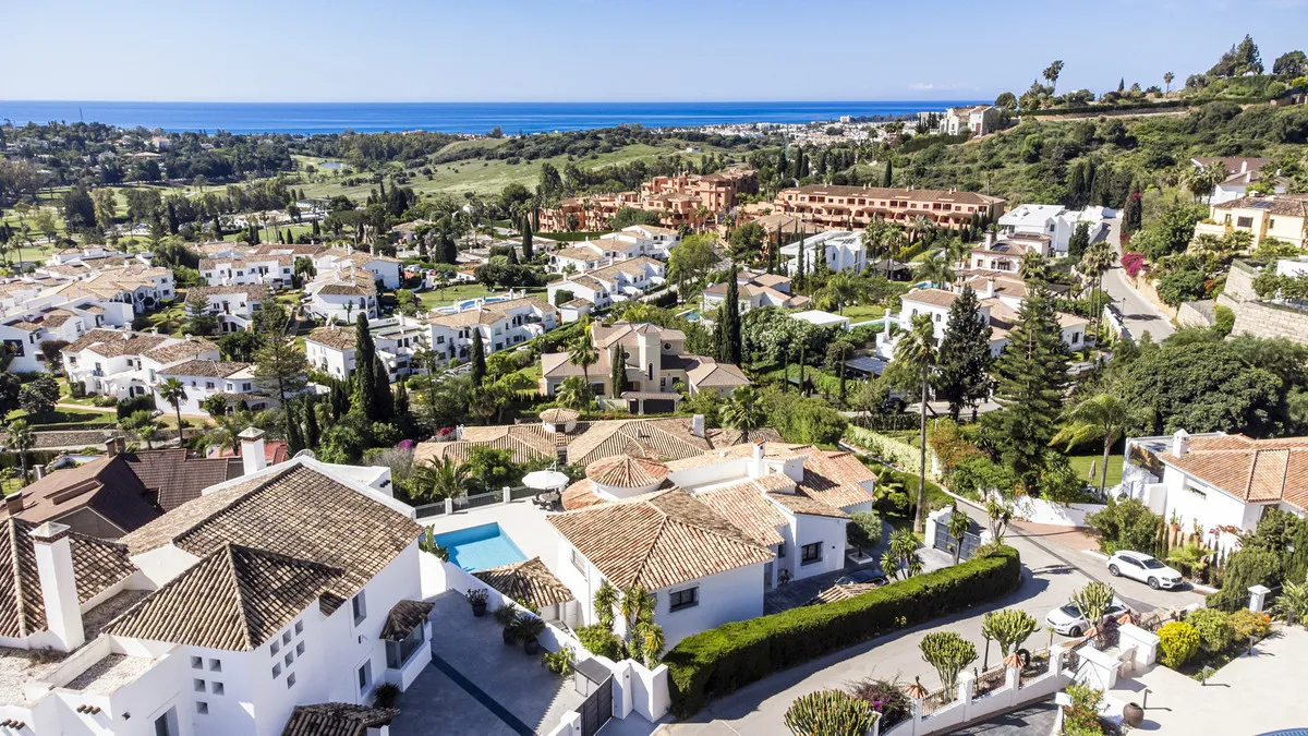 bca3239a-cc98-4bdf-883a-46806a4dd96f